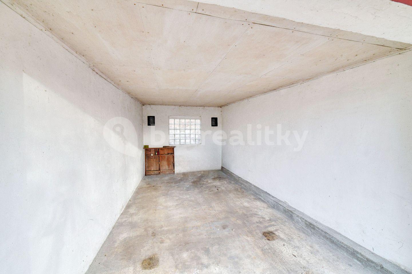 garage for sale, 19 m², Sokolovská, Luby, Karlovarský Region