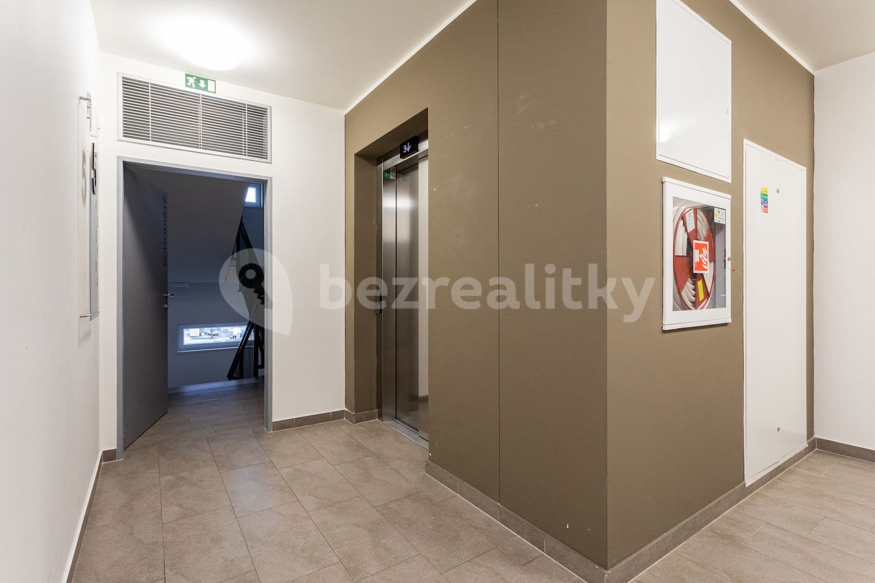2 bedroom with open-plan kitchen flat for sale, 80 m², Vítové, Prague, Prague