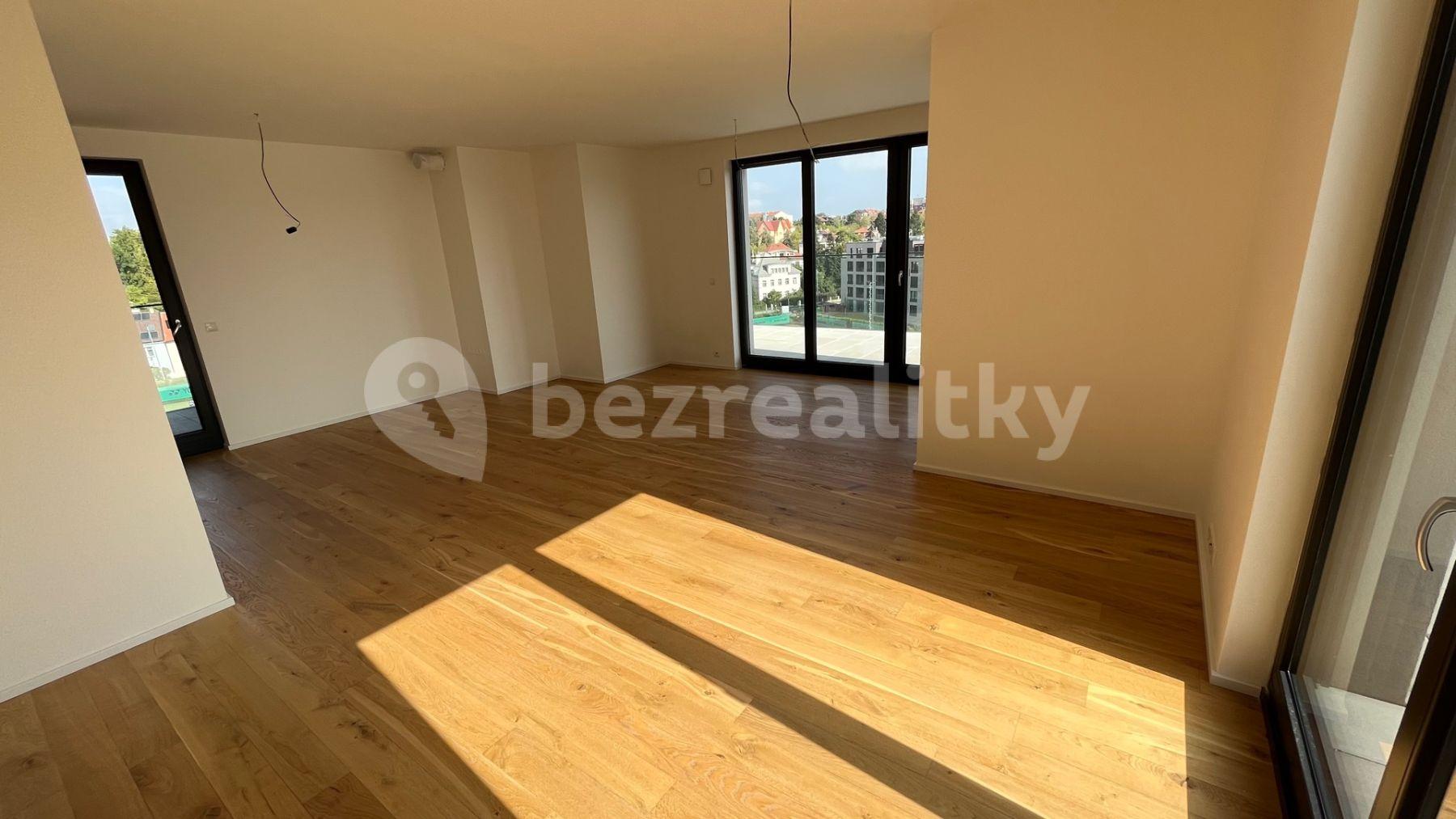 1 bedroom with open-plan kitchen flat for sale, 113 m², Ramonova, Prague, Prague