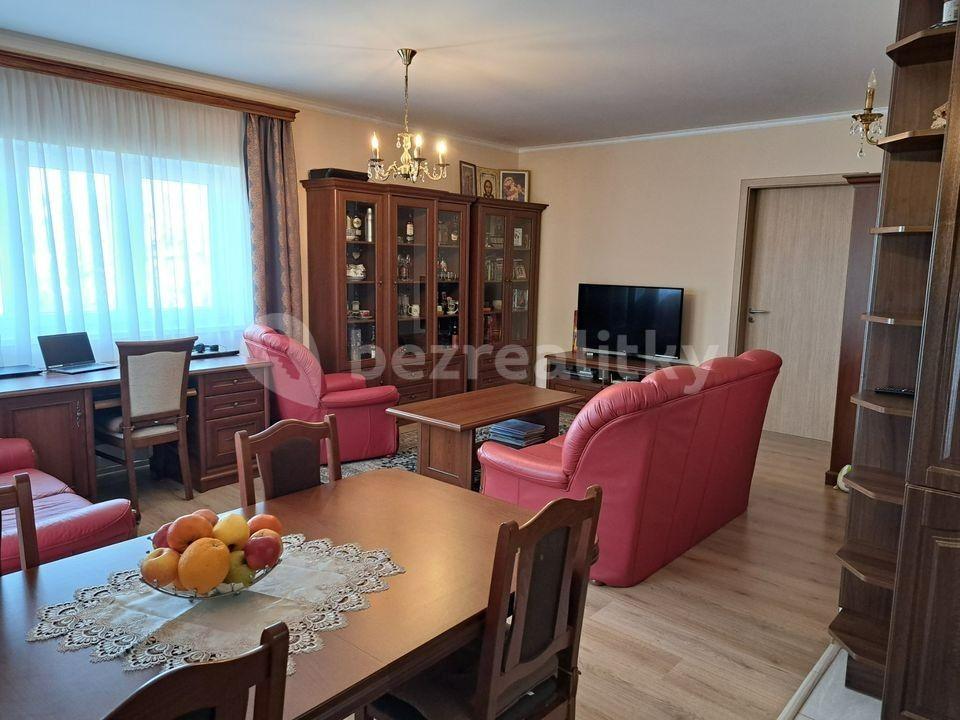 1 bedroom with open-plan kitchen flat for sale, 68 m², K Vystrkovu, Prague, Prague