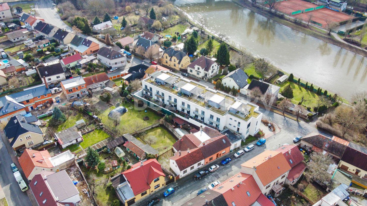 house for sale, 102 m², Smetanova, Beroun, Středočeský Region