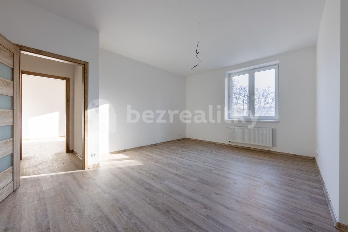 4 bedroom with open-plan kitchen flat for sale, 175 m², Břehnická, Cheb, Karlovarský Region