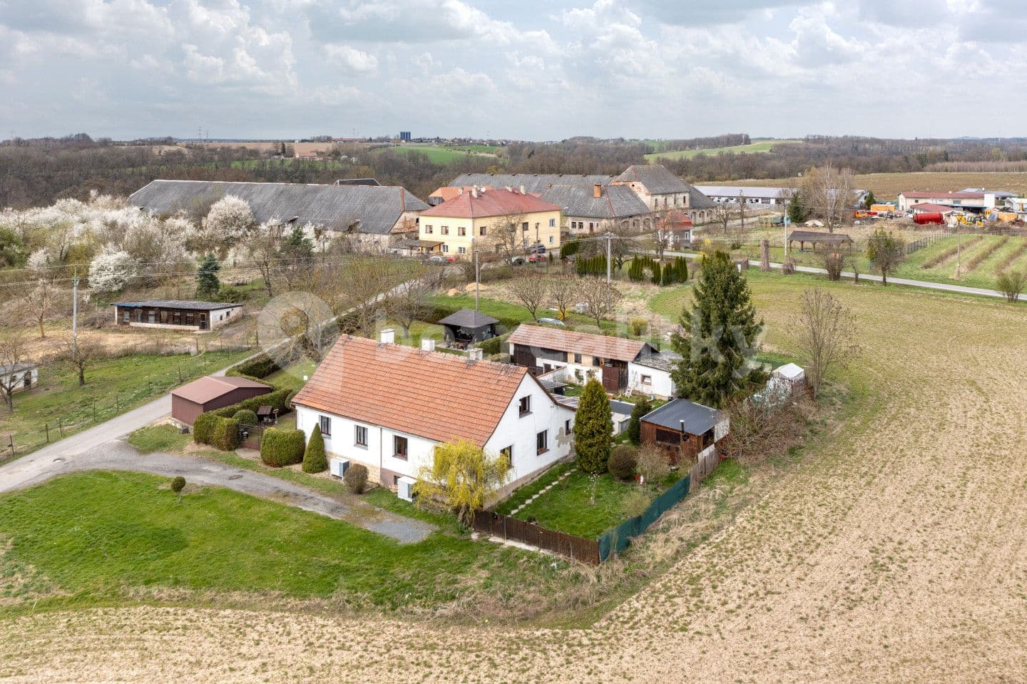house for sale, 107 m², Orlická, Mnichovo Hradiště, Středočeský Region