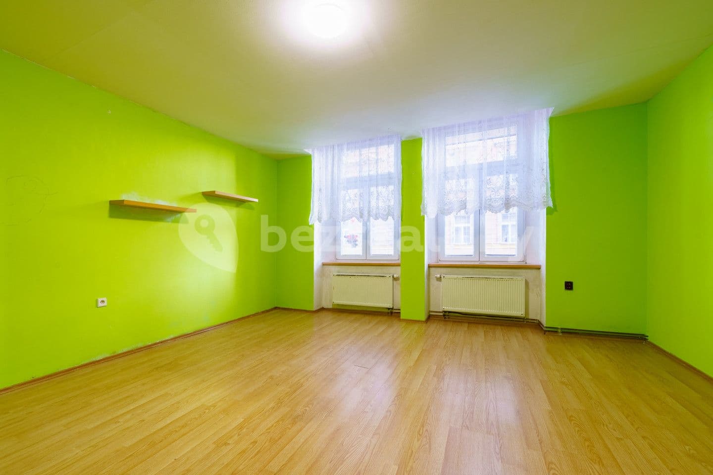 3 bedroom flat for sale, 114 m², Dukelská, Cheb, Karlovarský Region