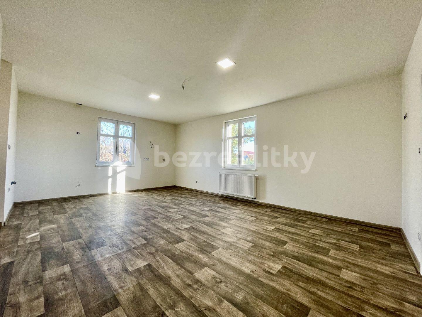 1 bedroom with open-plan kitchen flat for sale, 42 m², Dolní Hořice, Jihočeský Region