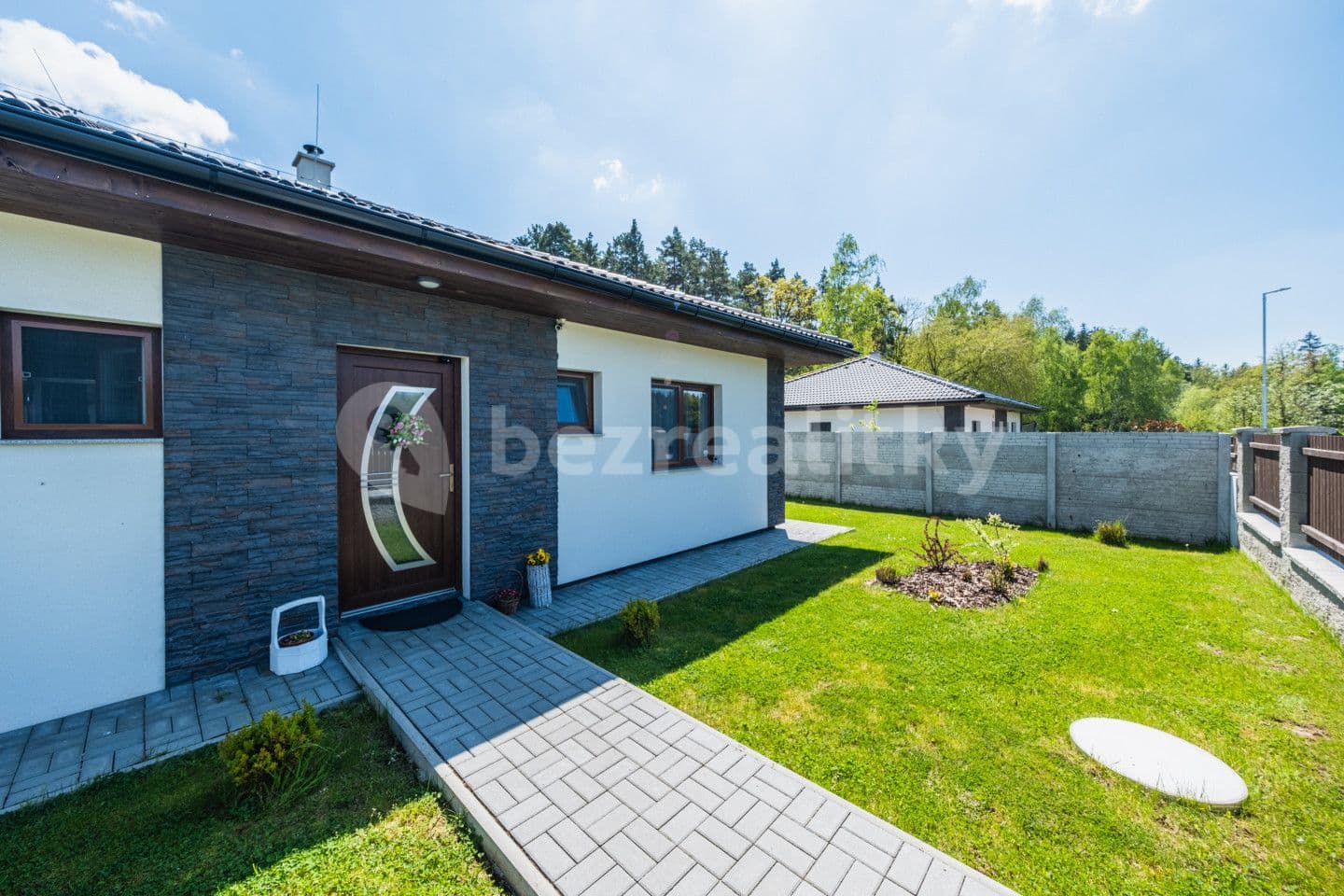 house for sale, 133 m², K Památníku, Mukařov, Středočeský Region