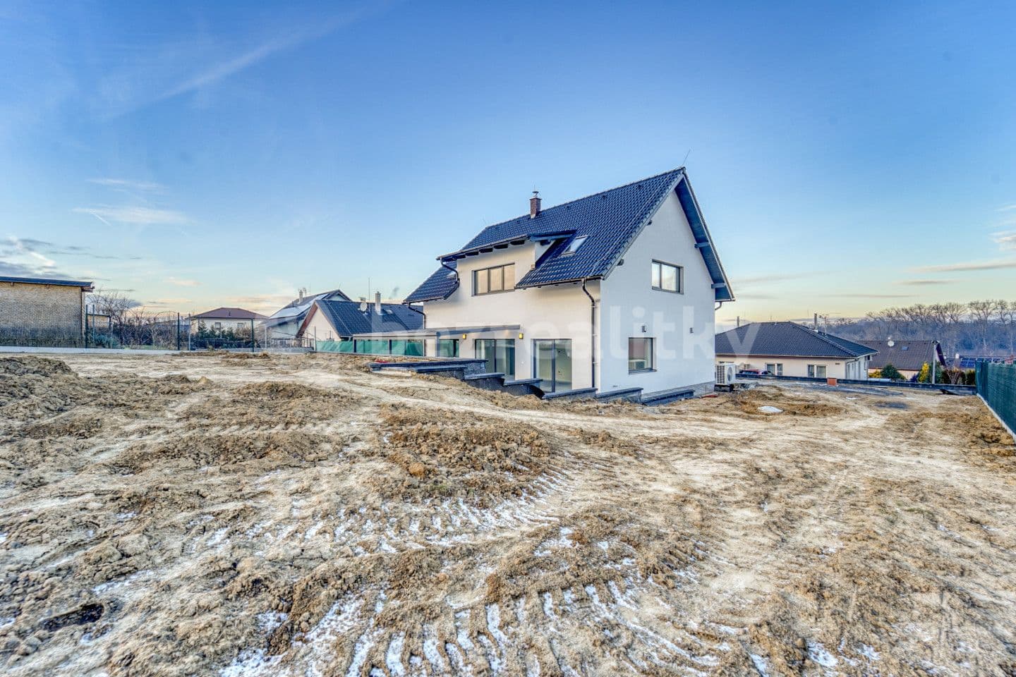 house for sale, 168 m², Na Kopečku, Vodochody, Středočeský Region