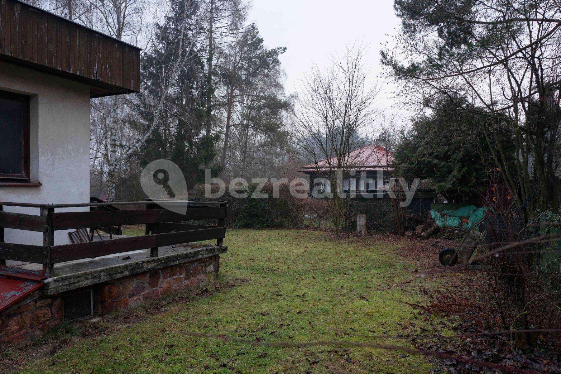 recreational property for sale, 362 m², Družec, Středočeský Region