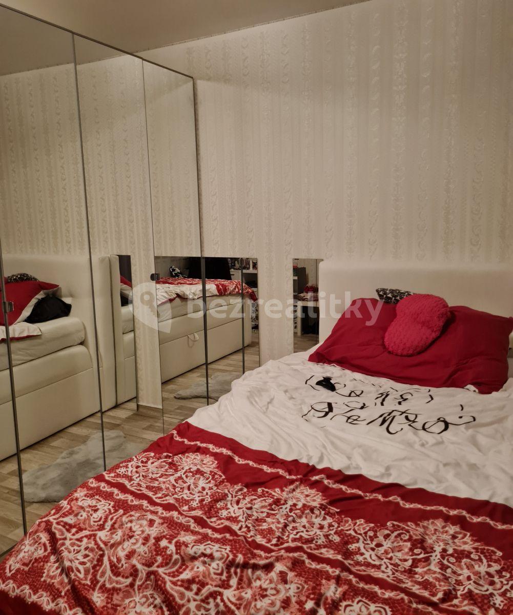 2 bedroom with open-plan kitchen flat for sale, 124 m², Václava Rady, Prague, Prague