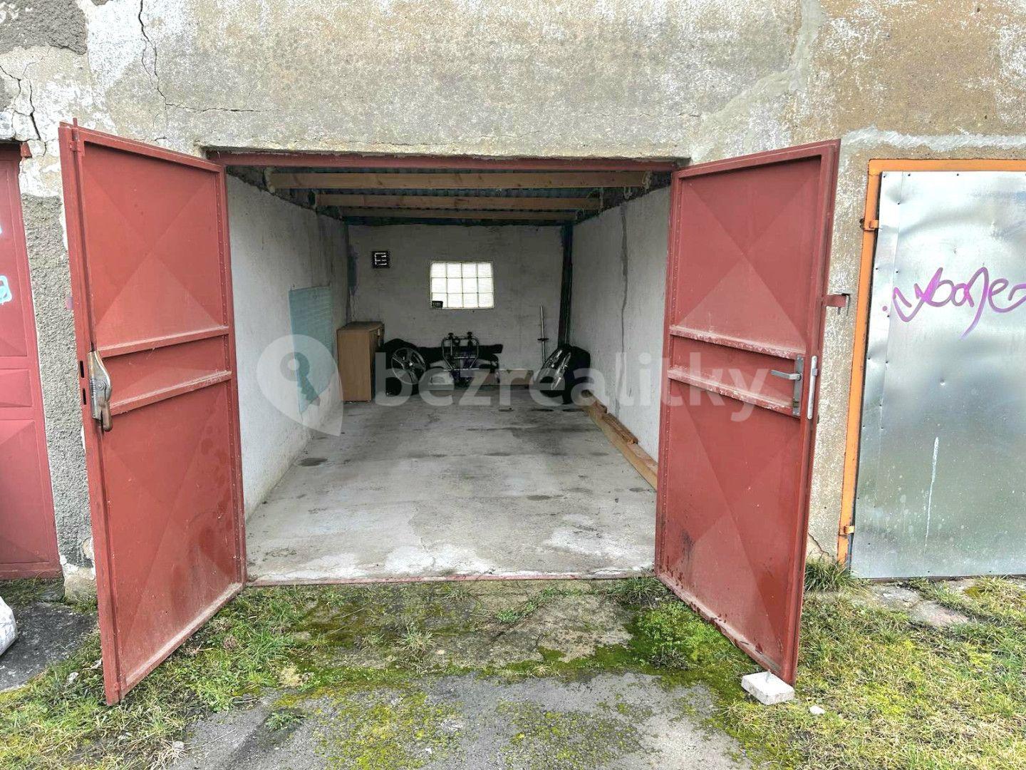 garage for sale, 19 m², Boženy Němcové, Cheb, Karlovarský Region
