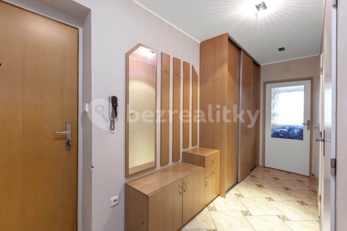 1 bedroom with open-plan kitchen flat for sale, 45 m², P. Bezruče, Nová Paka, Královéhradecký Region