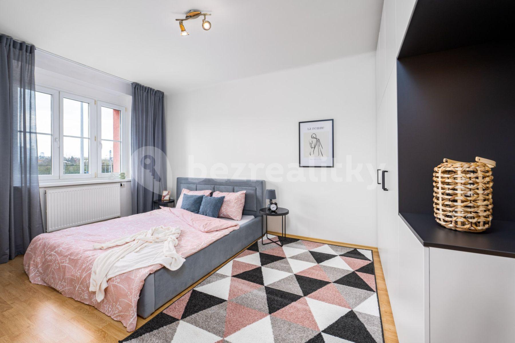2 bedroom flat for sale, 69 m², U Pekáren, Prague, Prague