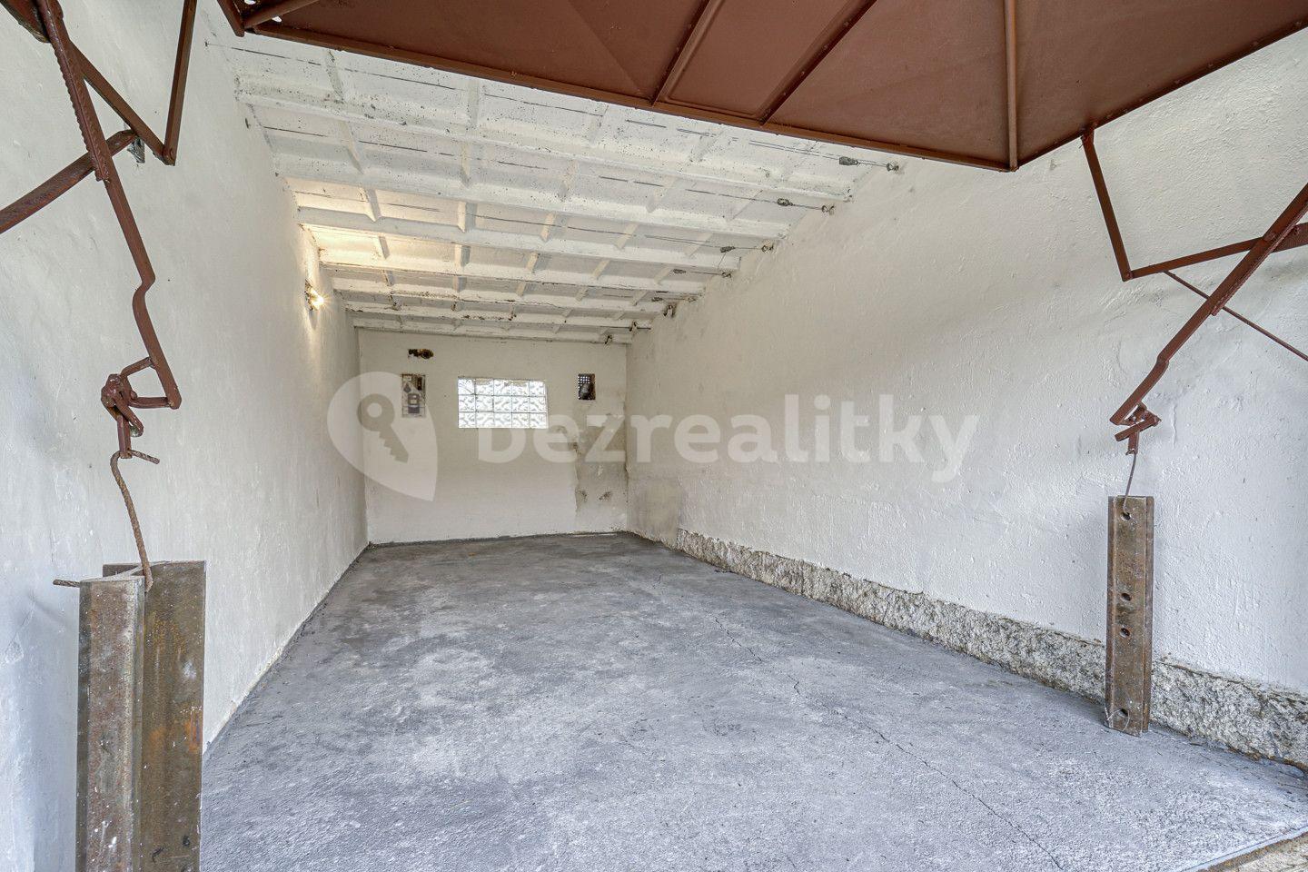garage for sale, 19 m², U Dráhy, Plzeň, Plzeňský Region