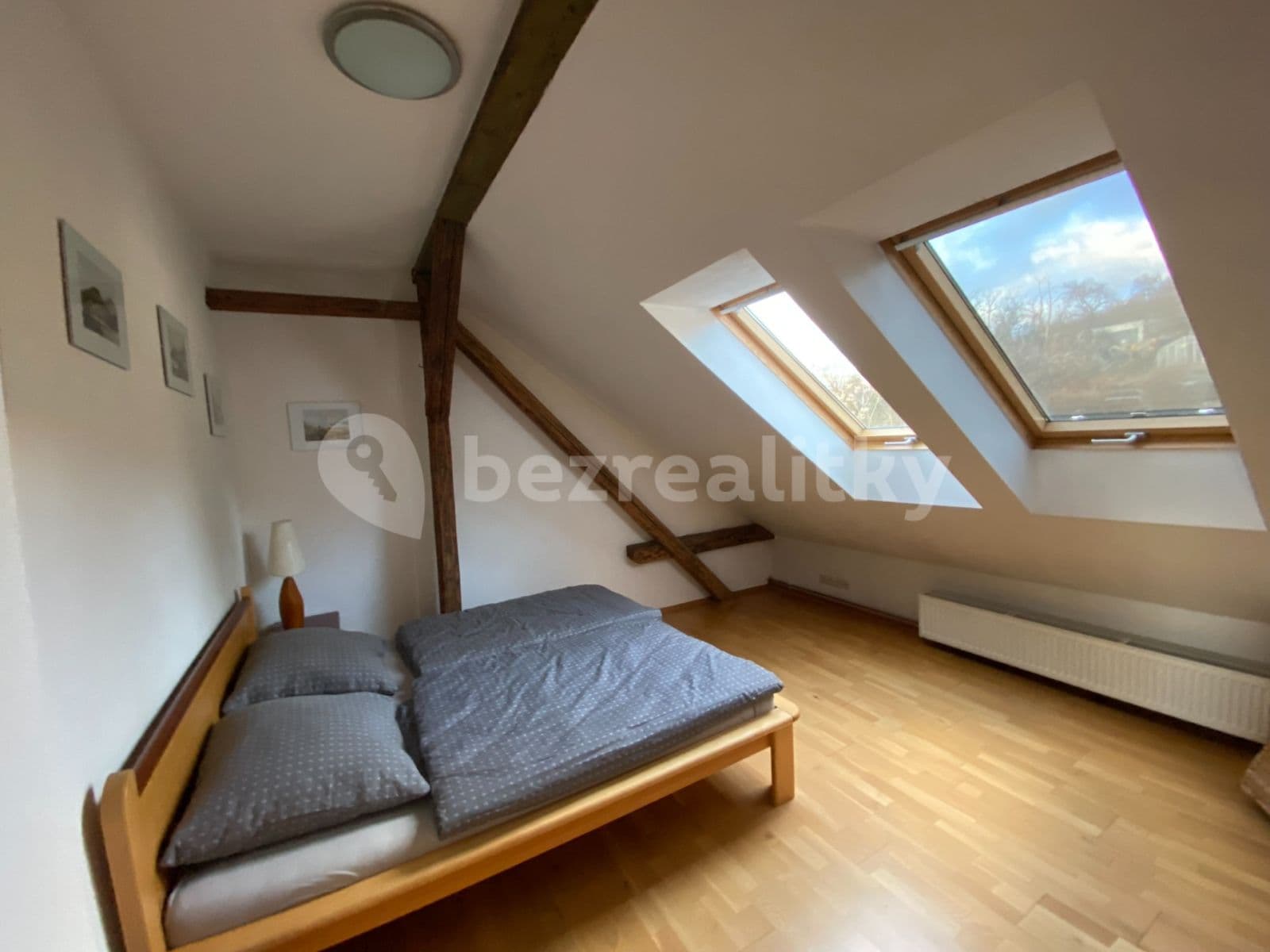 1 bedroom with open-plan kitchen flat to rent, 82 m², Viniční, Brno, Jihomoravský Region
