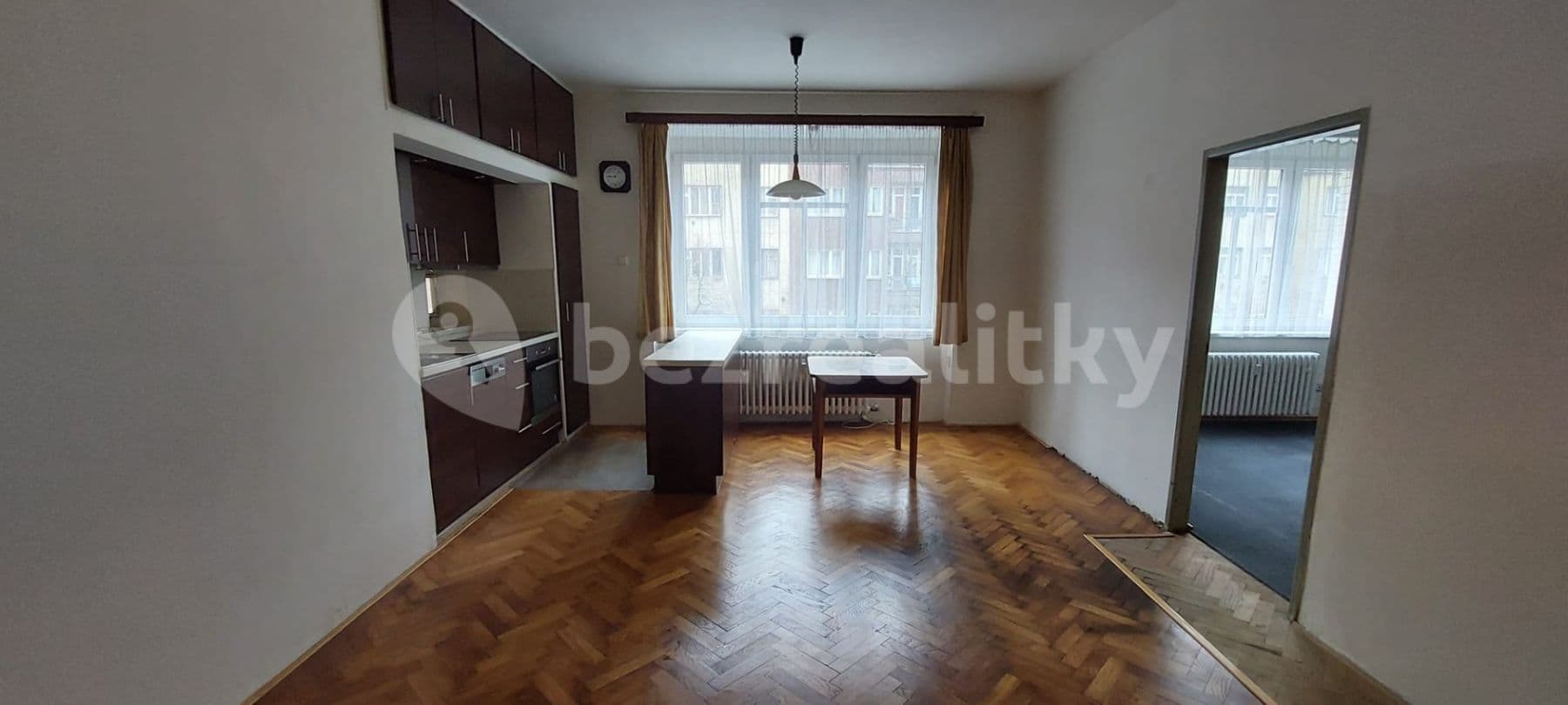1 bedroom with open-plan kitchen flat to rent, 53 m², Vršovická, Prague, Prague
