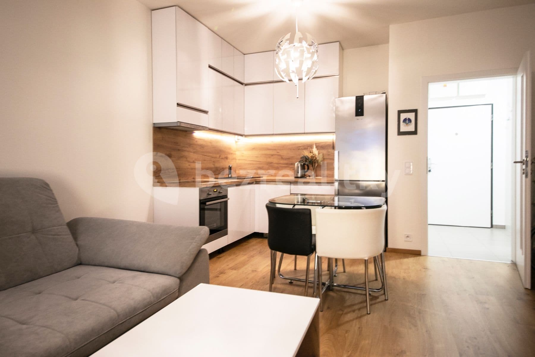 1 bedroom with open-plan kitchen flat for sale, 53 m², Saarinenova, Prague, Prague