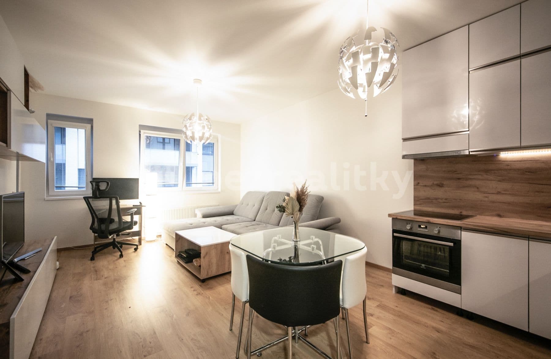 1 bedroom with open-plan kitchen flat for sale, 53 m², Saarinenova, Prague, Prague