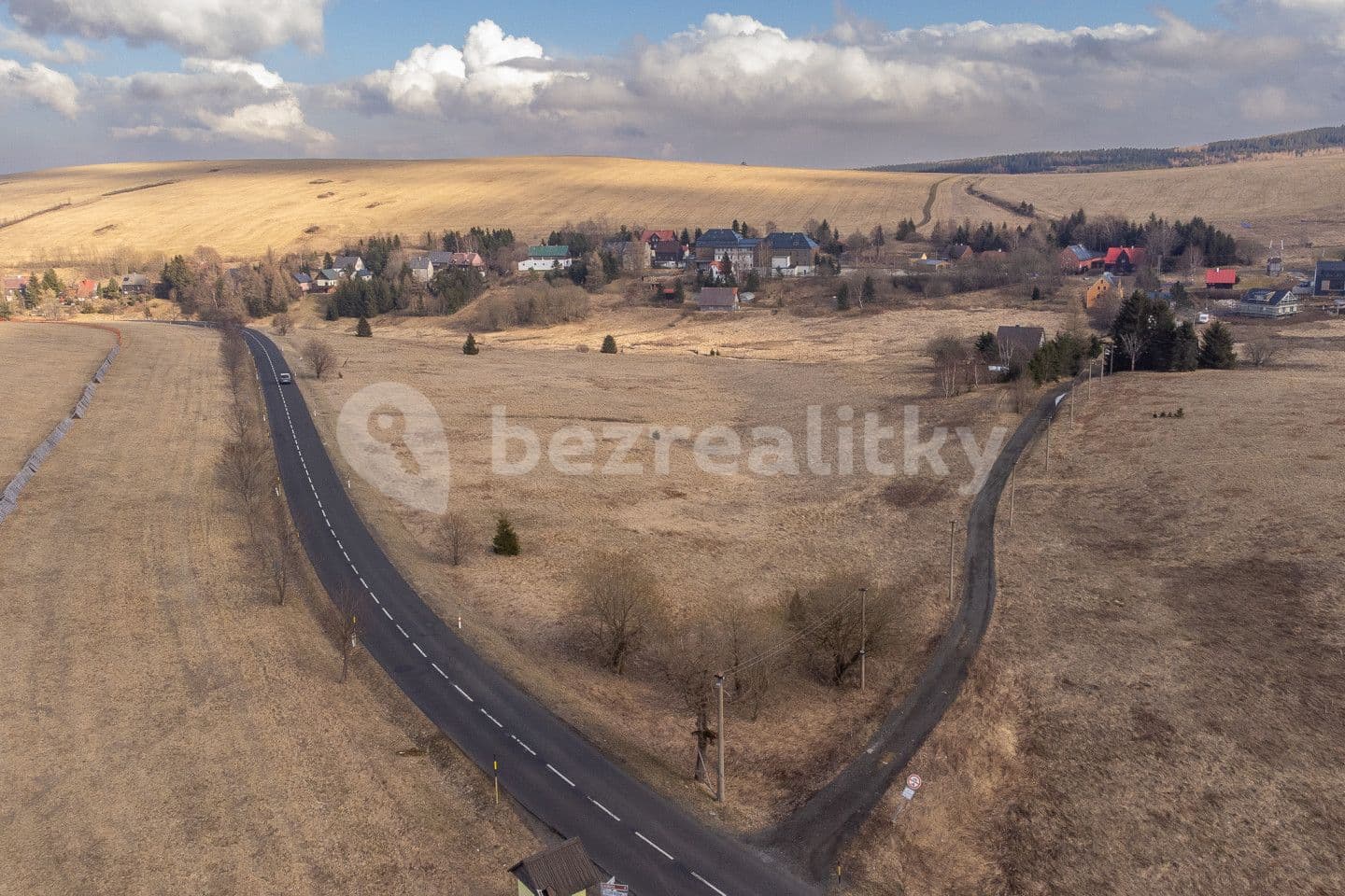 plot for sale, 1,001 m², Loučná pod Klínovcem, Ústecký Region