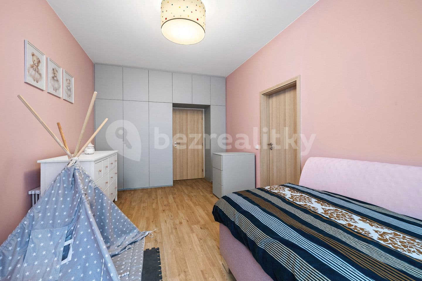 2 bedroom with open-plan kitchen flat for sale, 120 m², Třebízského, Slaný, Středočeský Region