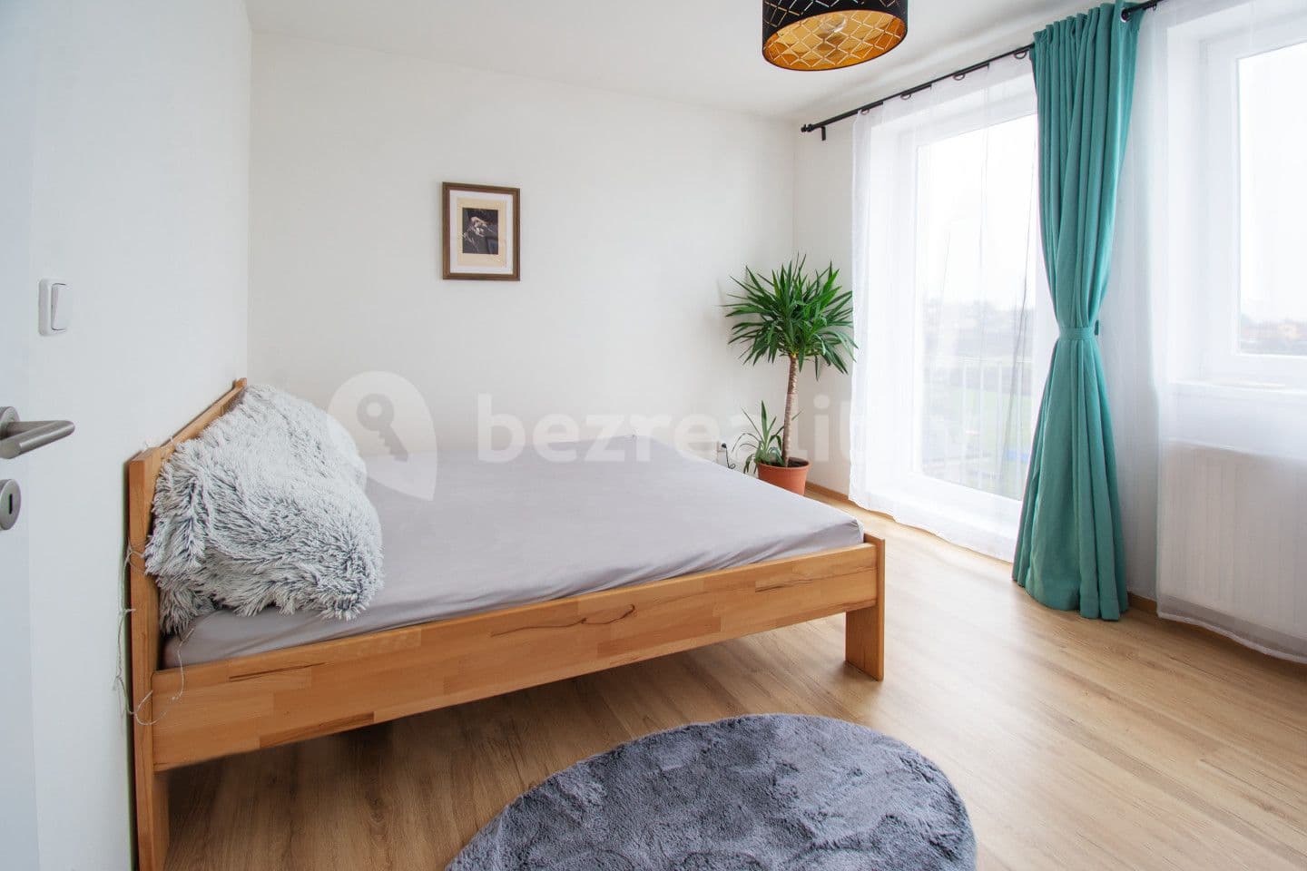 1 bedroom with open-plan kitchen flat for sale, 59 m², Za Cukrovarem, Cerhenice, Středočeský Region