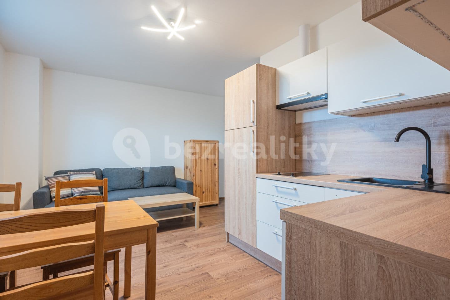 1 bedroom with open-plan kitchen flat for sale, 40 m², Staré Město, Moravskoslezský Region