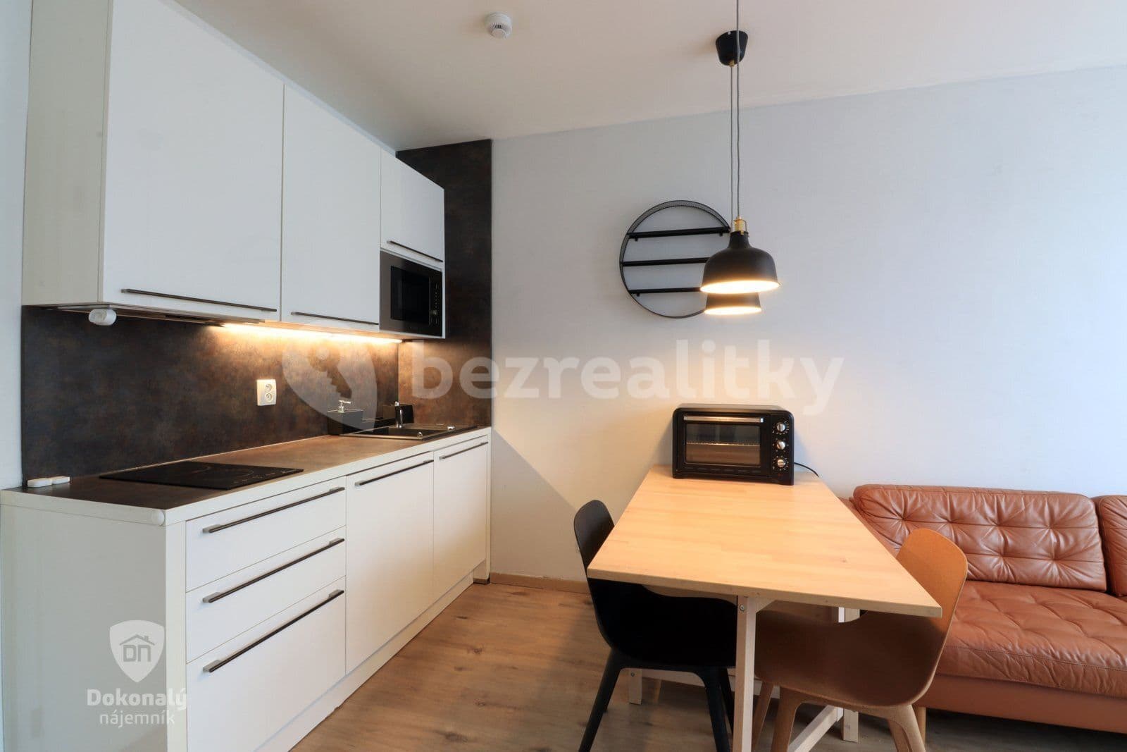 1 bedroom with open-plan kitchen flat to rent, 45 m², Hornoměcholupská, Prague, Prague