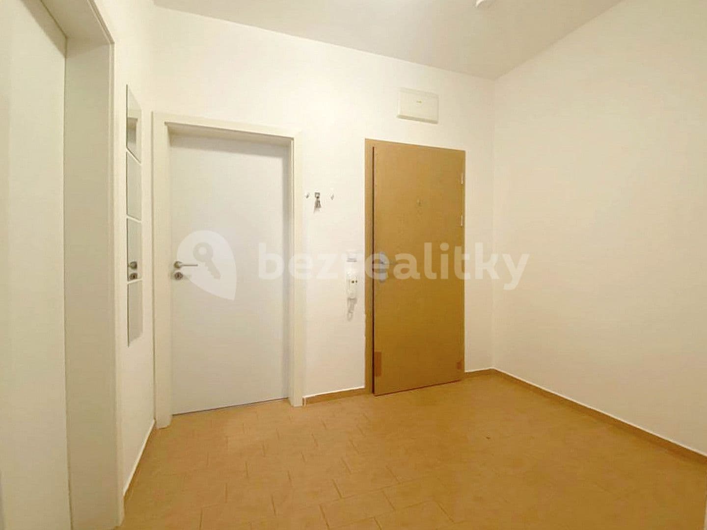 1 bedroom with open-plan kitchen flat for sale, 63 m², Osvoboditelů, Lovosice, Ústecký Region