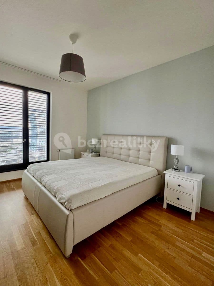 2 bedroom with open-plan kitchen flat for sale, 90 m², Sanderova, Prague, Prague