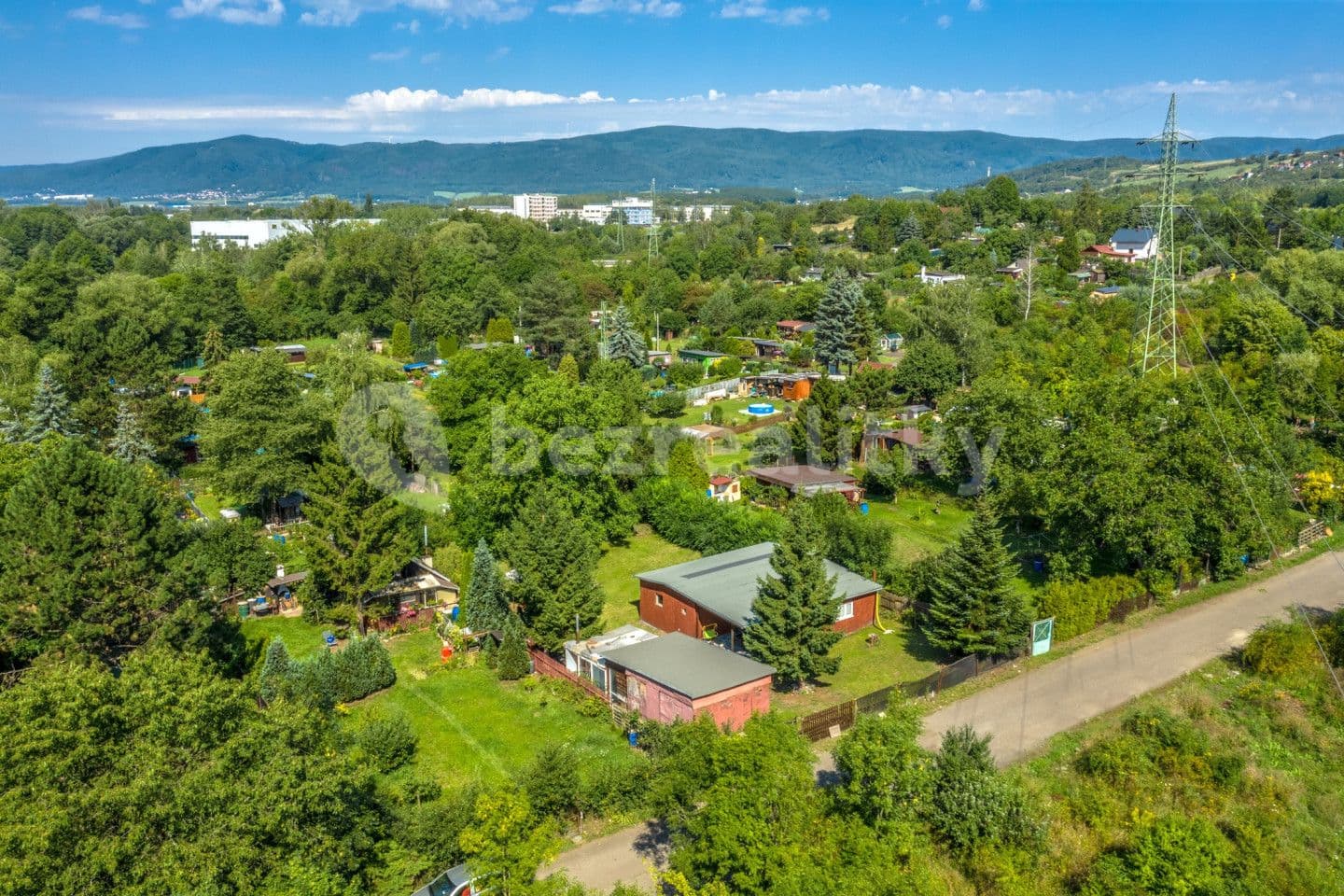 recreational property for sale, 838 m², Chlumec, Ústecký Region