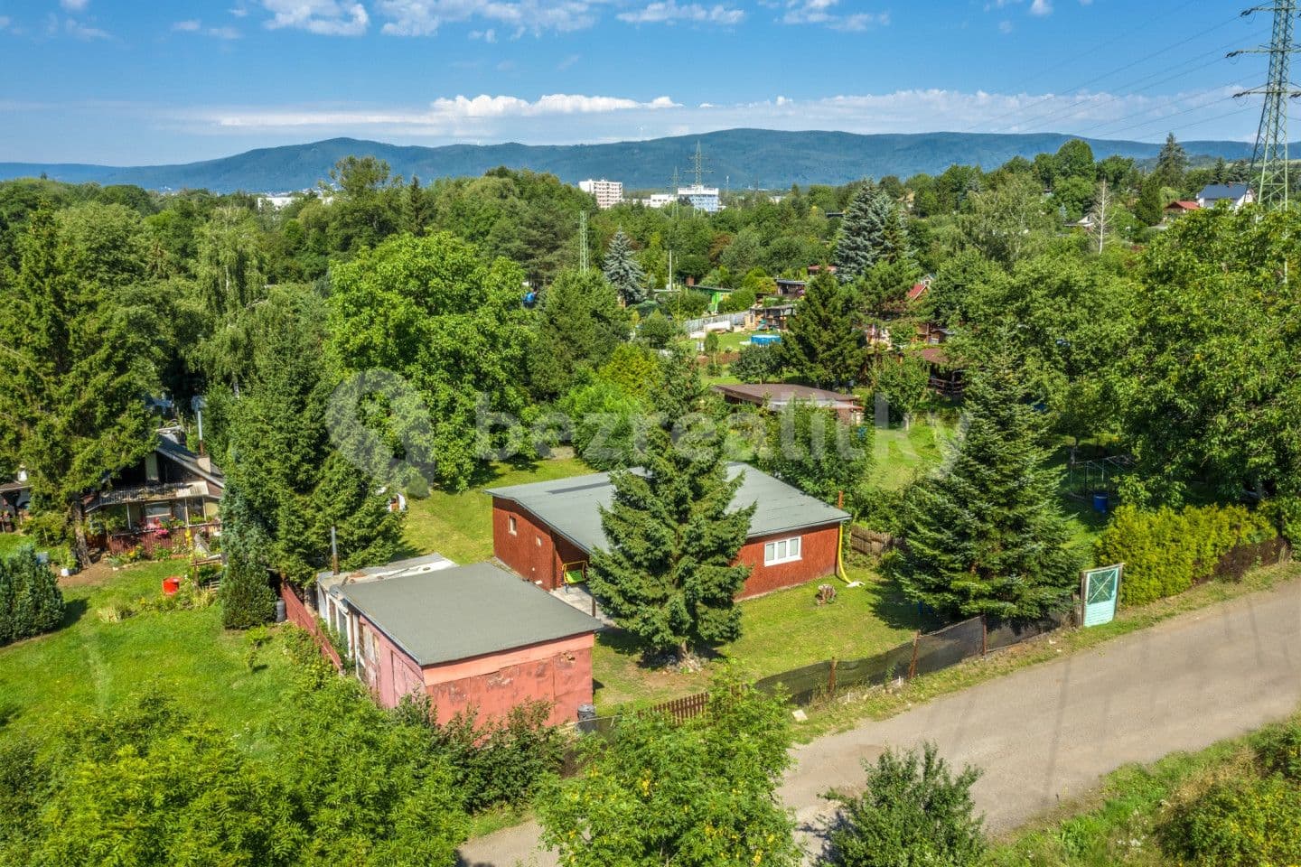 recreational property for sale, 838 m², Chlumec, Ústecký Region
