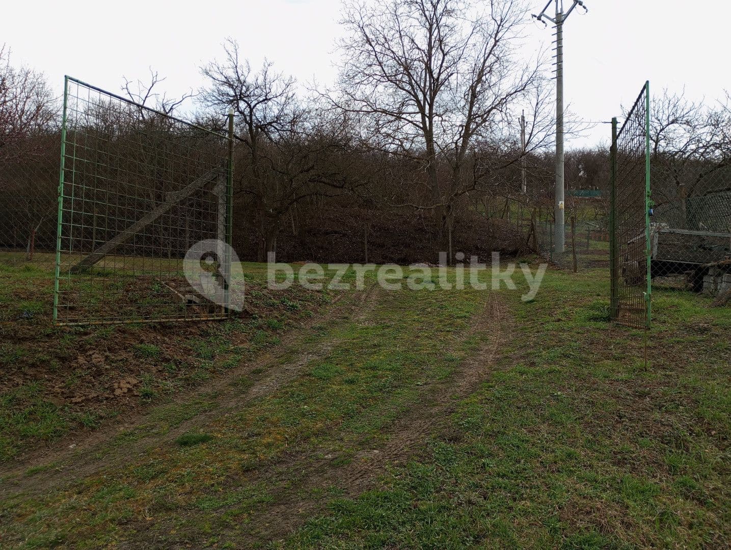 plot for sale, 1,102 m², Farní, Dolní Kounice, Jihomoravský Region