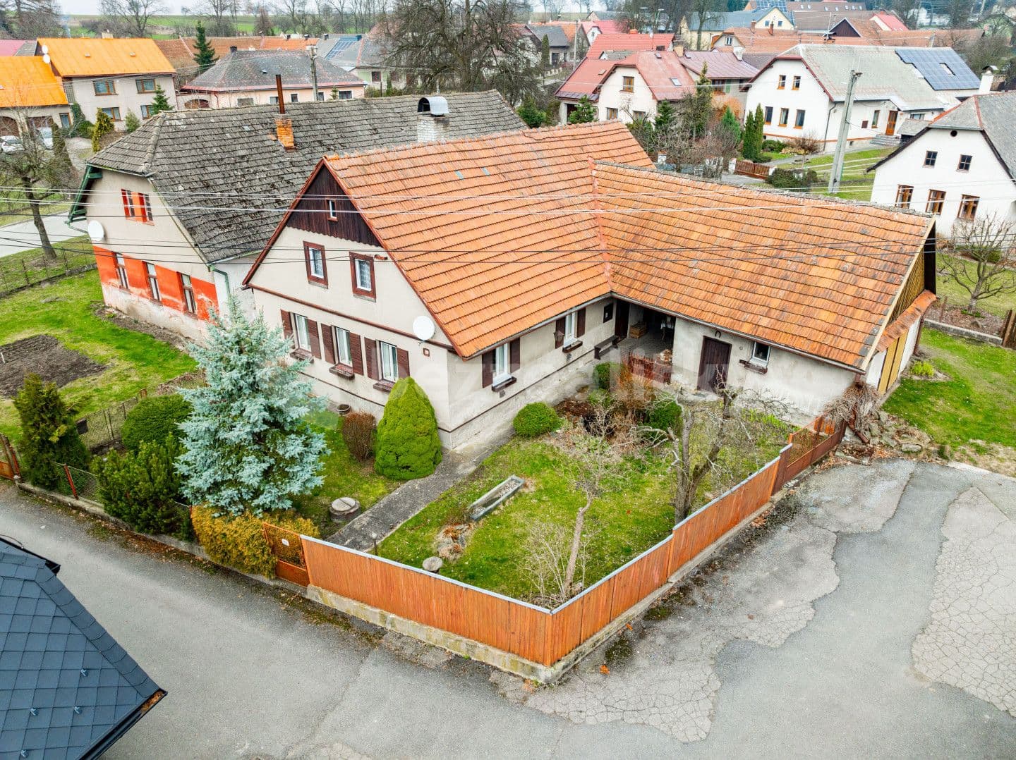recreational property for sale, 438 m², Jámy, Vysočina Region