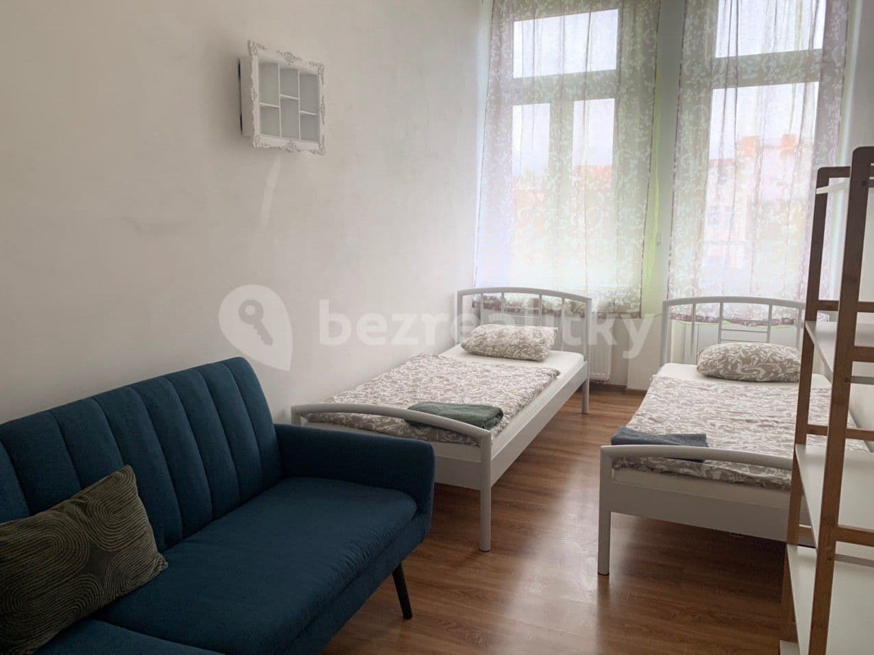 1 bedroom with open-plan kitchen flat to rent, 65 m², Ruská, Teplice, Ústecký Region