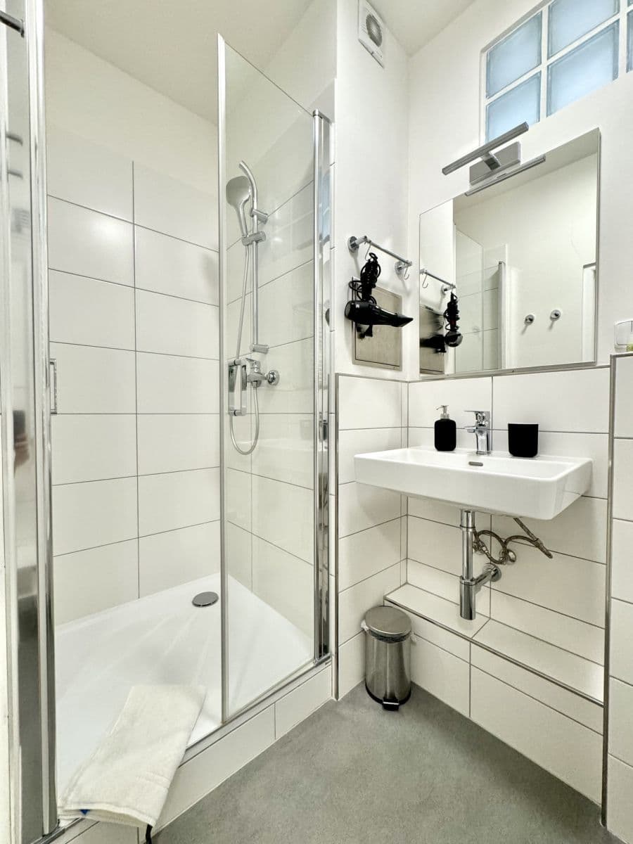 flat to rent, 54 m², Na Petřinách, Prague, Prague