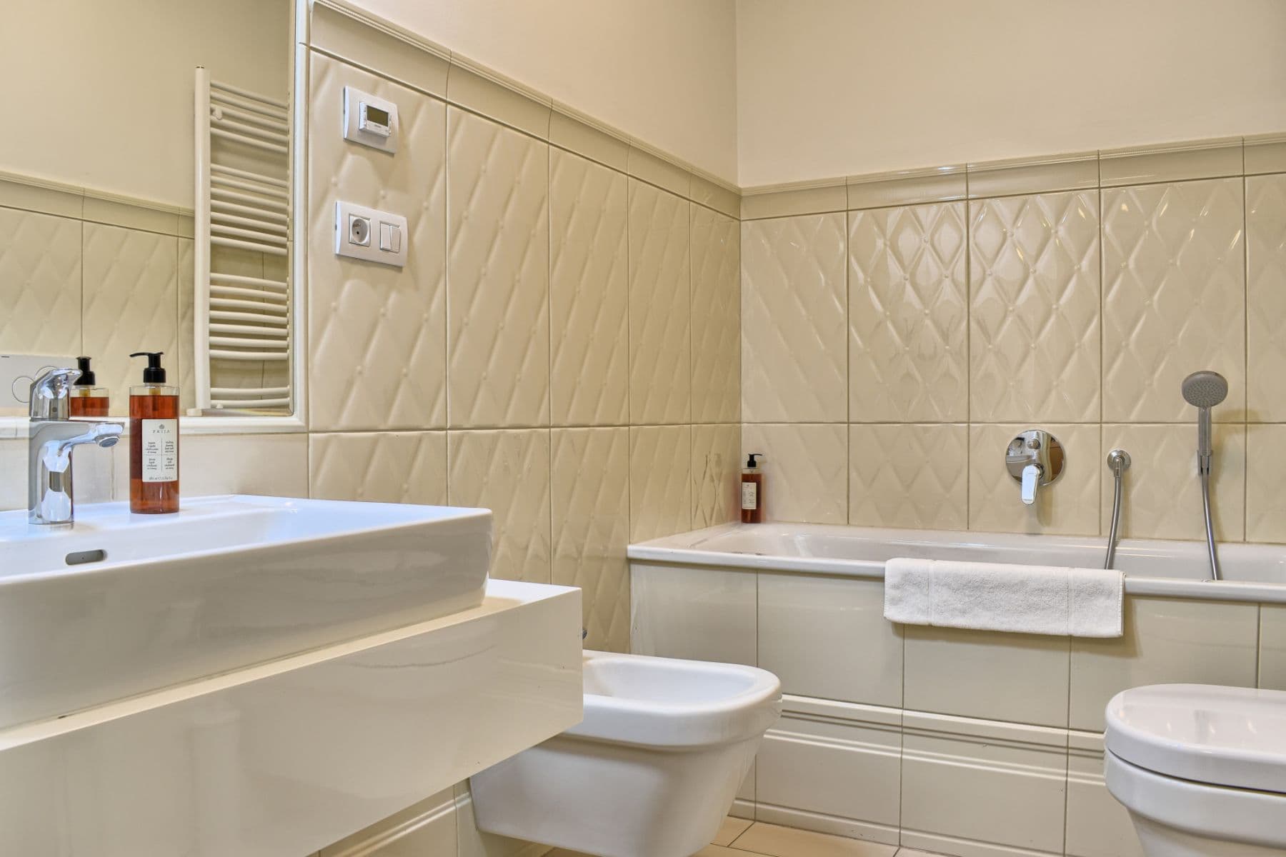 flat to rent, 100 m², U Milosrdných, Prague, Prague