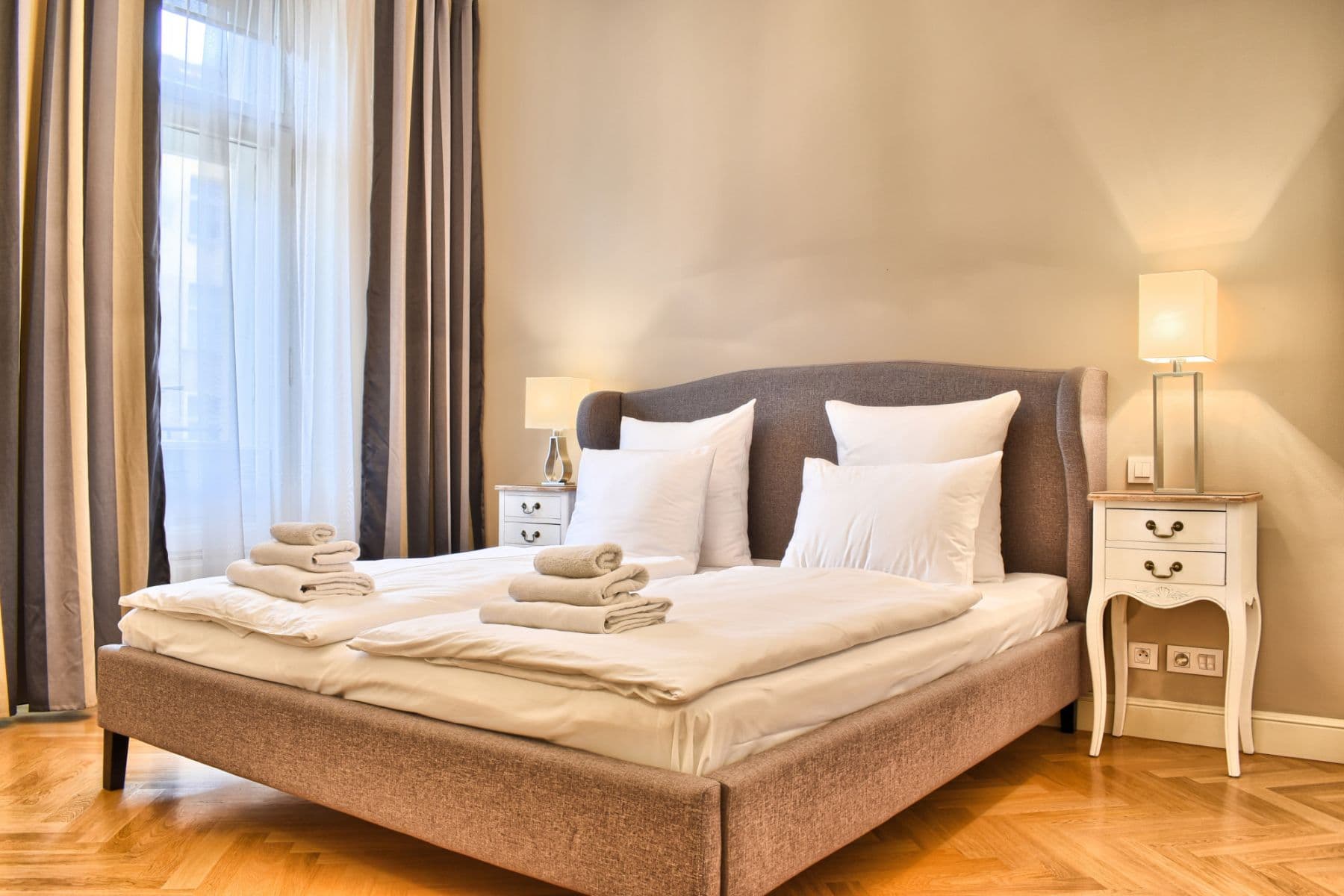 flat to rent, 100 m², U Milosrdných, Prague, Prague