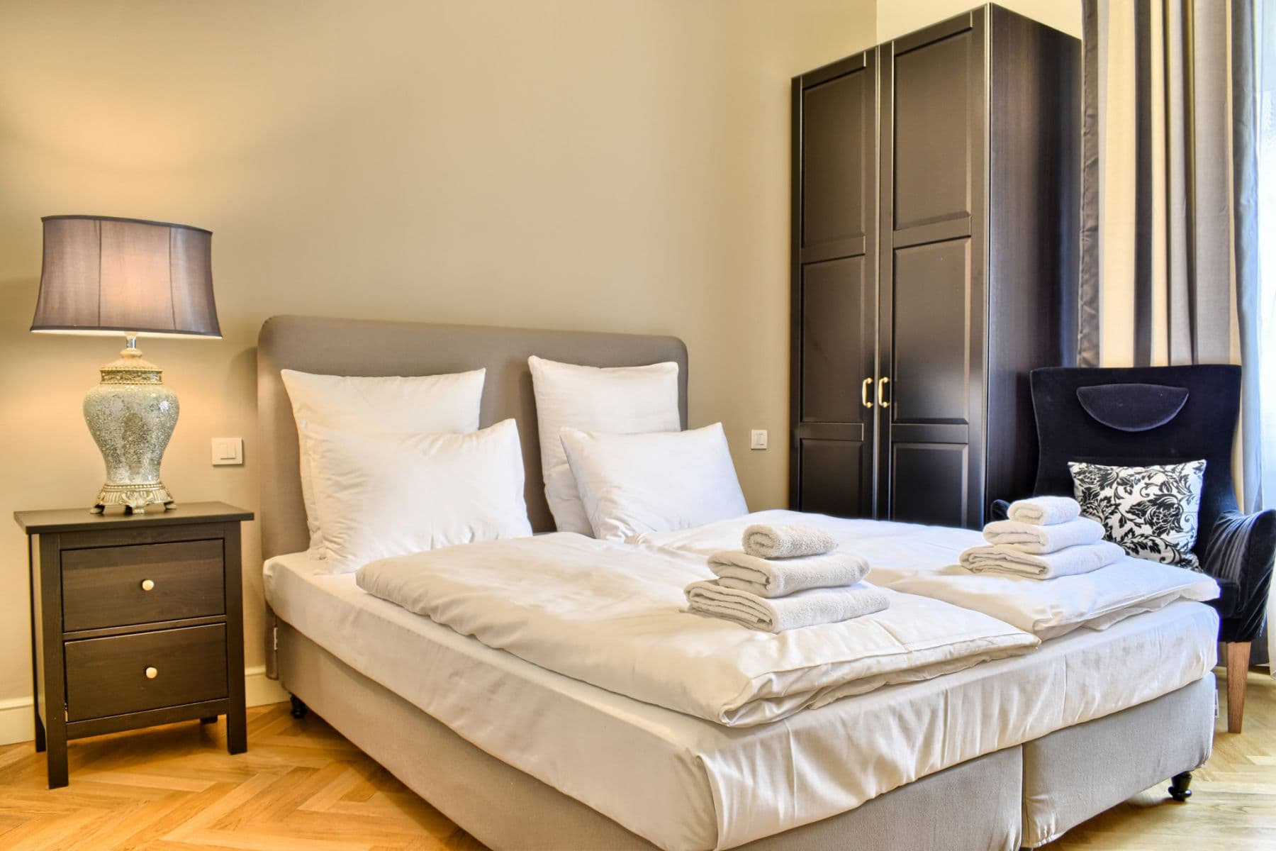 flat to rent, 100 m², U Milosrdných, Prague, Prague