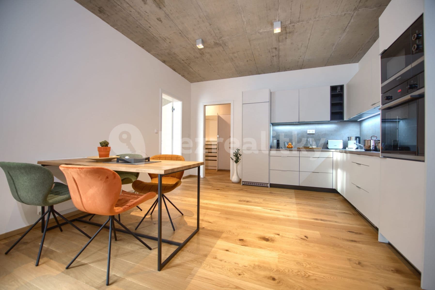 1 bedroom with open-plan kitchen flat to rent, 50 m², Soukenická, Prague, Prague