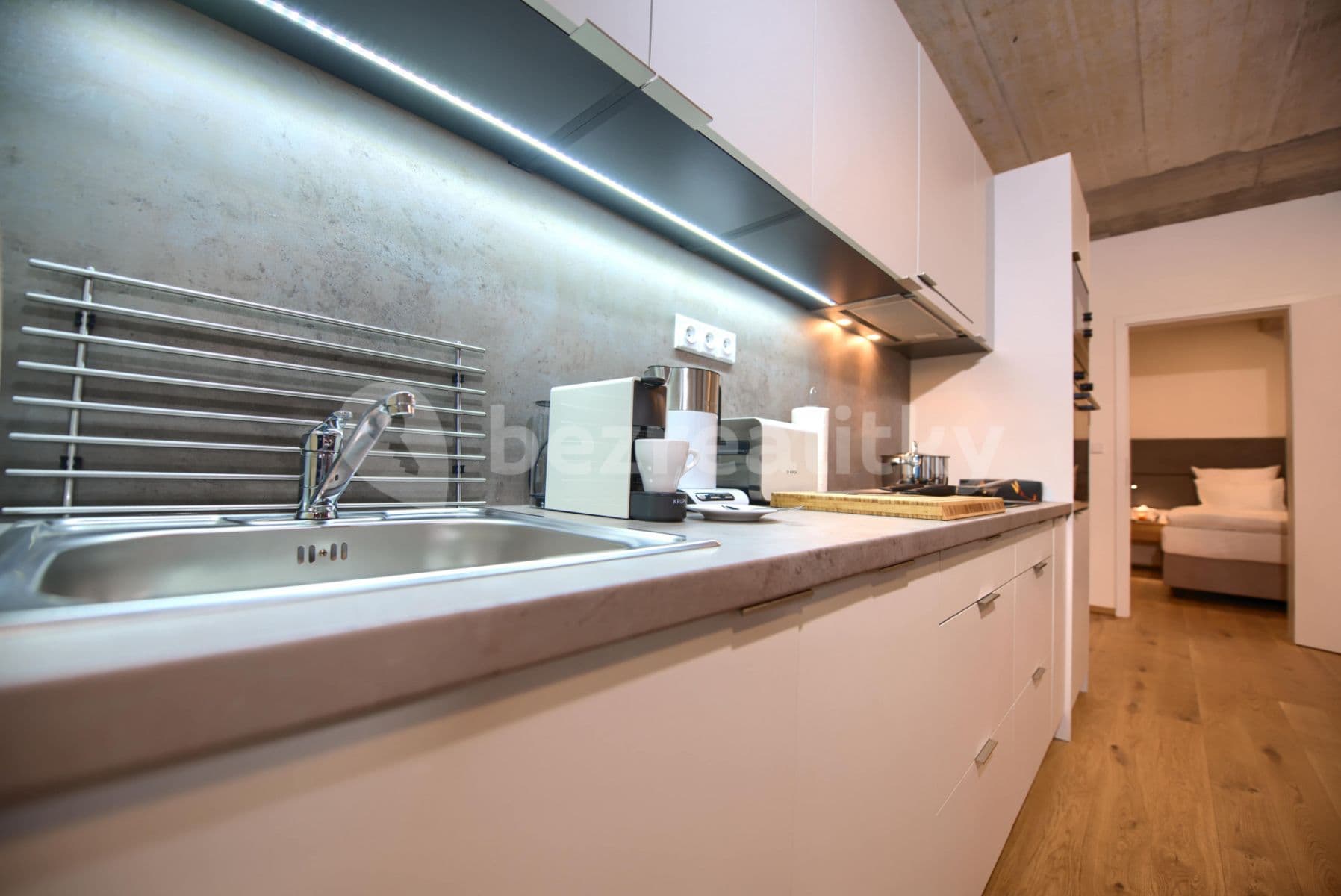 flat to rent, 50 m², Soukenická, Prague, Prague
