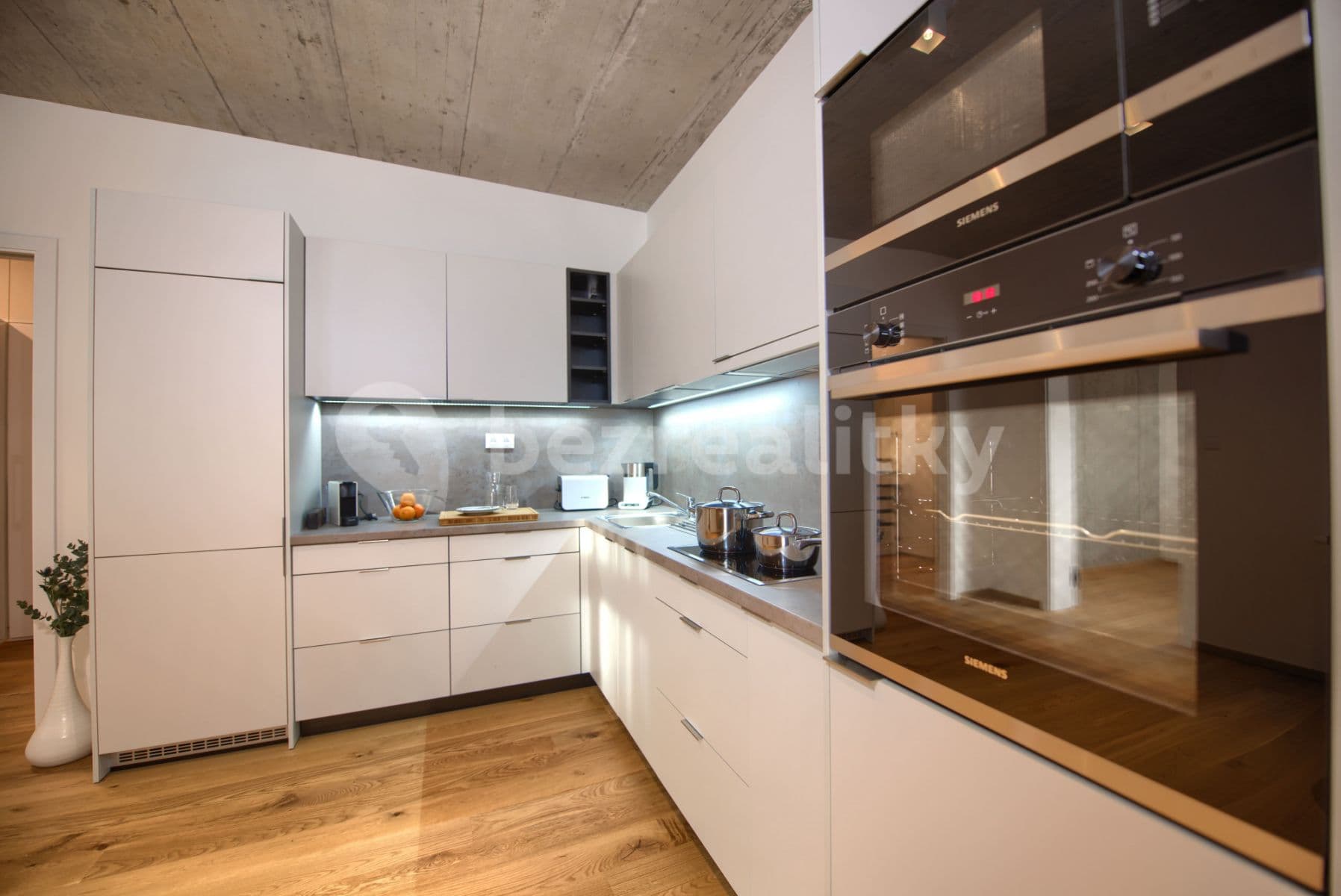 1 bedroom with open-plan kitchen flat to rent, 50 m², Soukenická, Prague, Prague