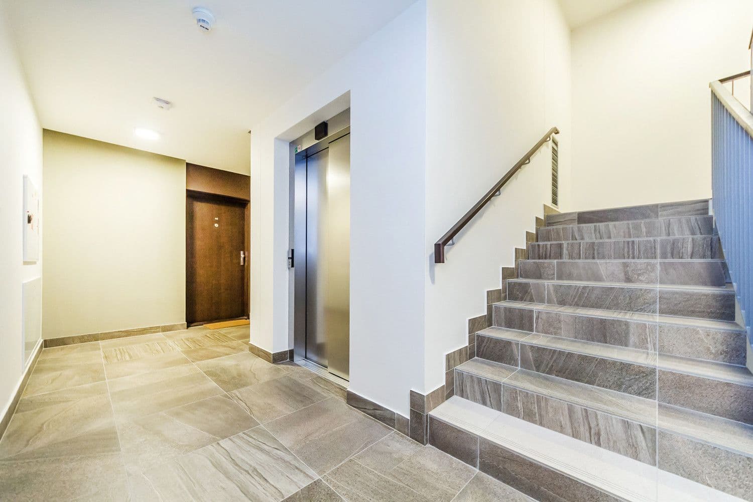 flat to rent, 30 m², V Háji, Prague, Prague