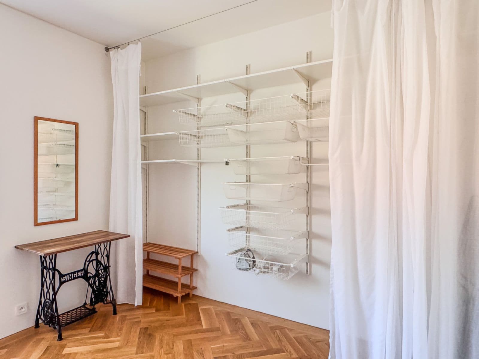 flat to rent, 45 m², Pod dvorem, Prague, Prague