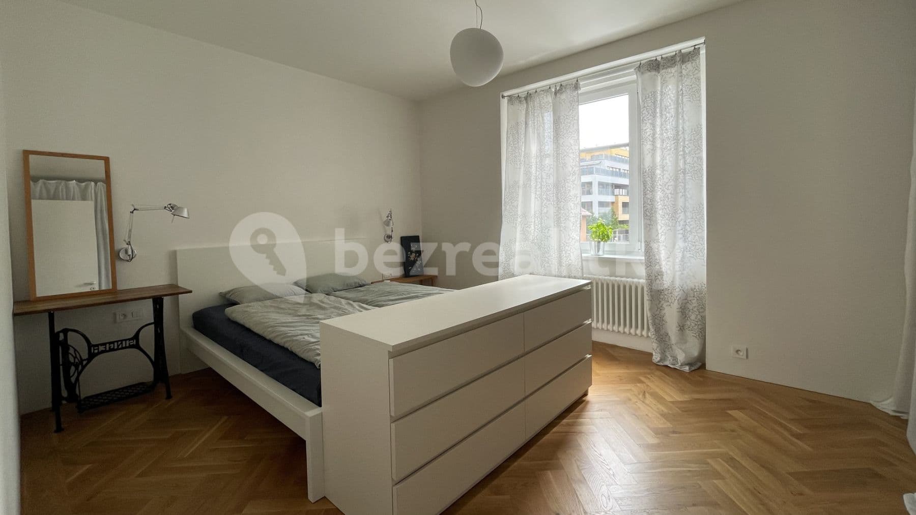 flat to rent, 45 m², Pod dvorem, Prague, Prague