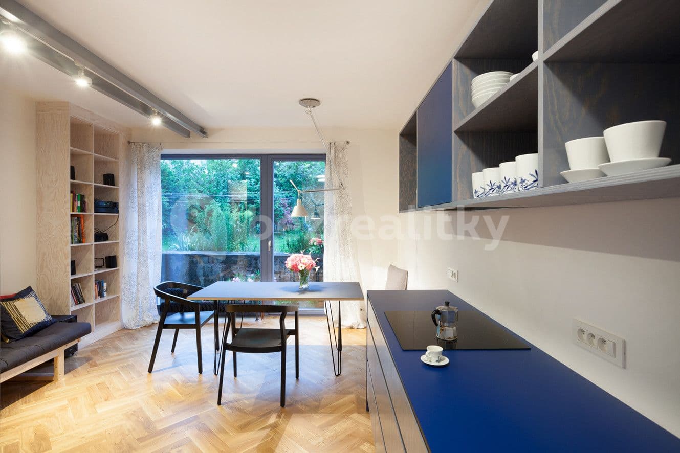 flat to rent, 45 m², Pod dvorem, Prague, Prague