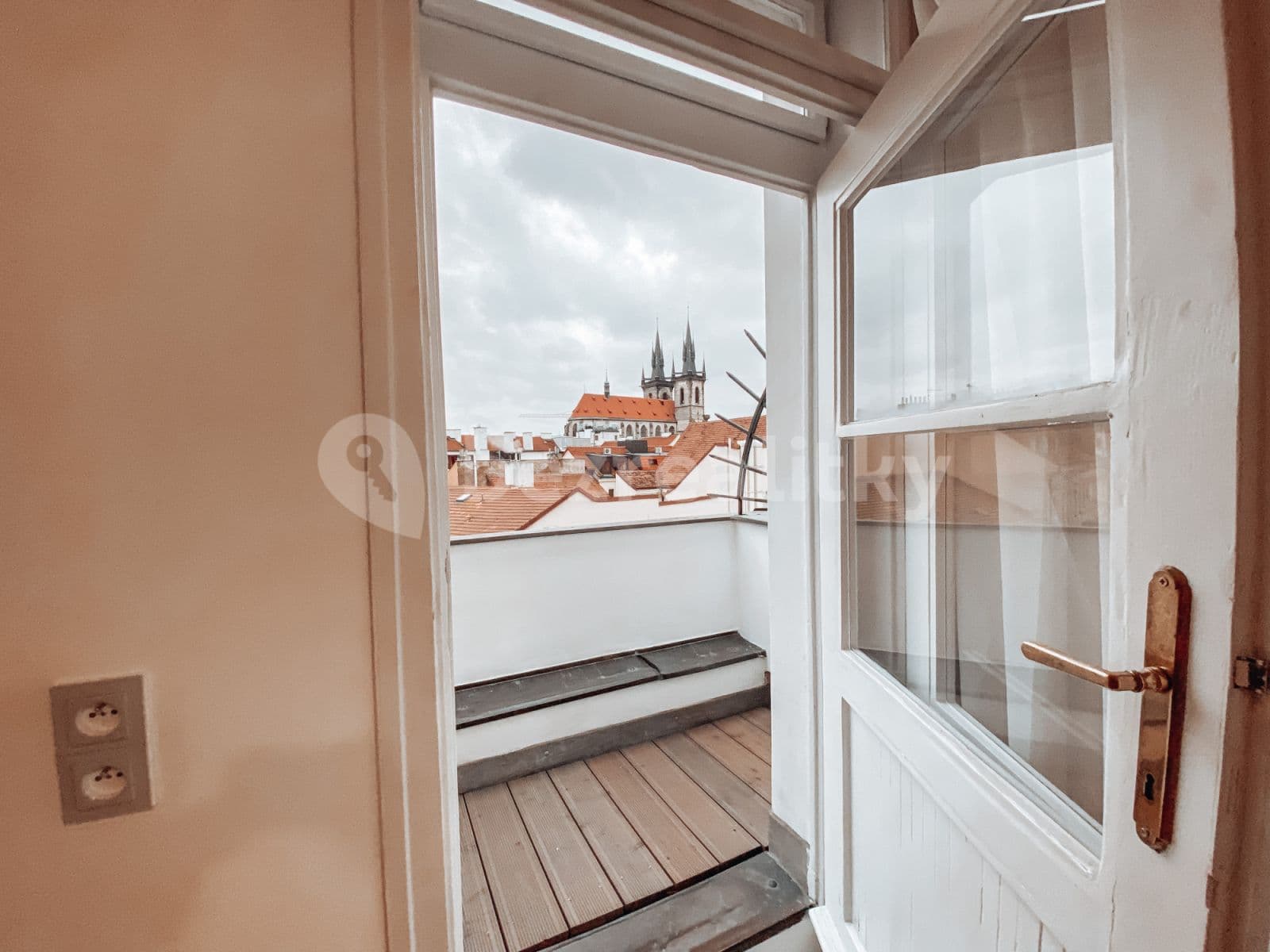 Studio flat to rent, 46 m², Masná, Prague, Prague