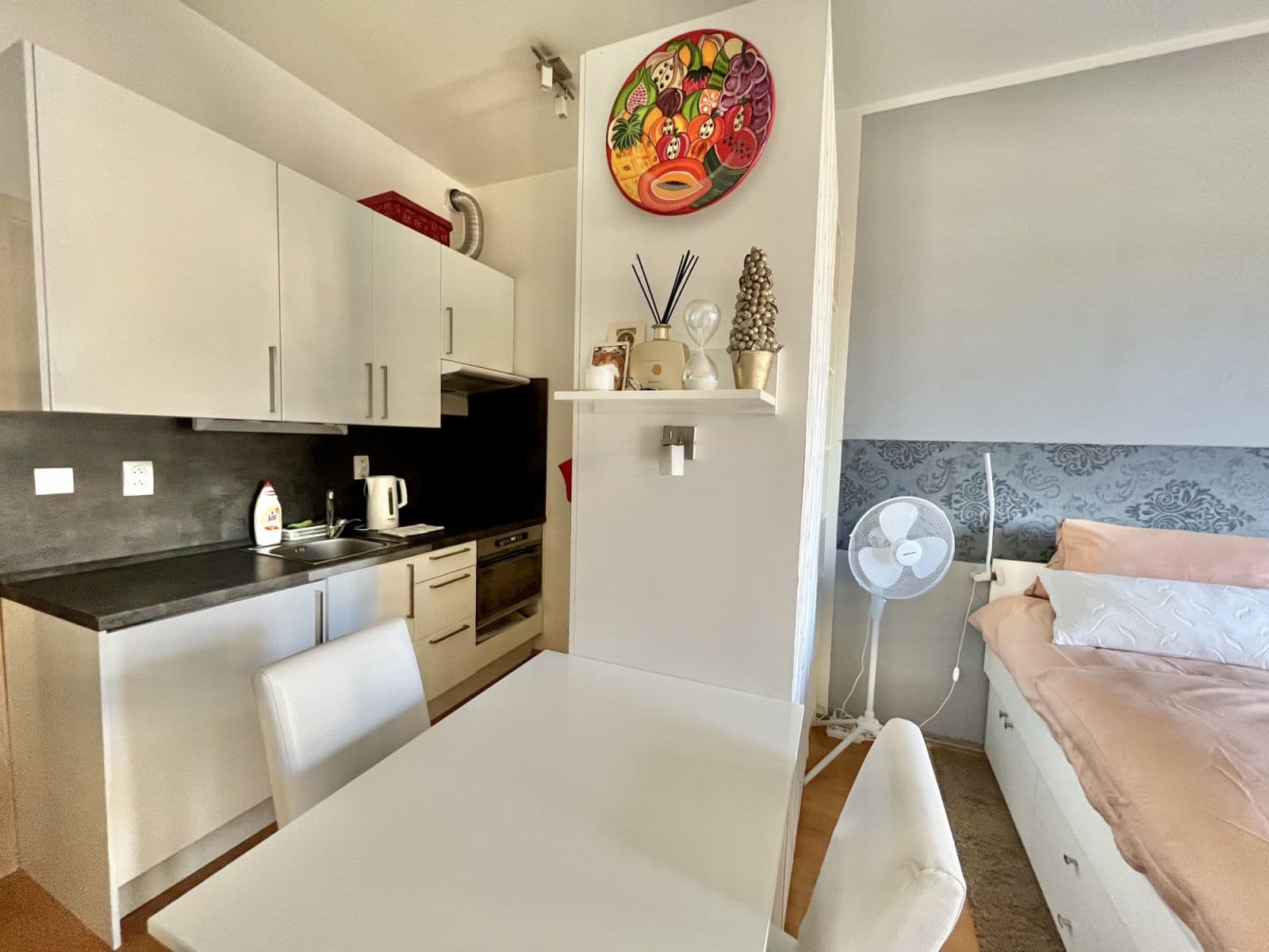 flat to rent, 30 m², Jeřabinová, Prague, Prague