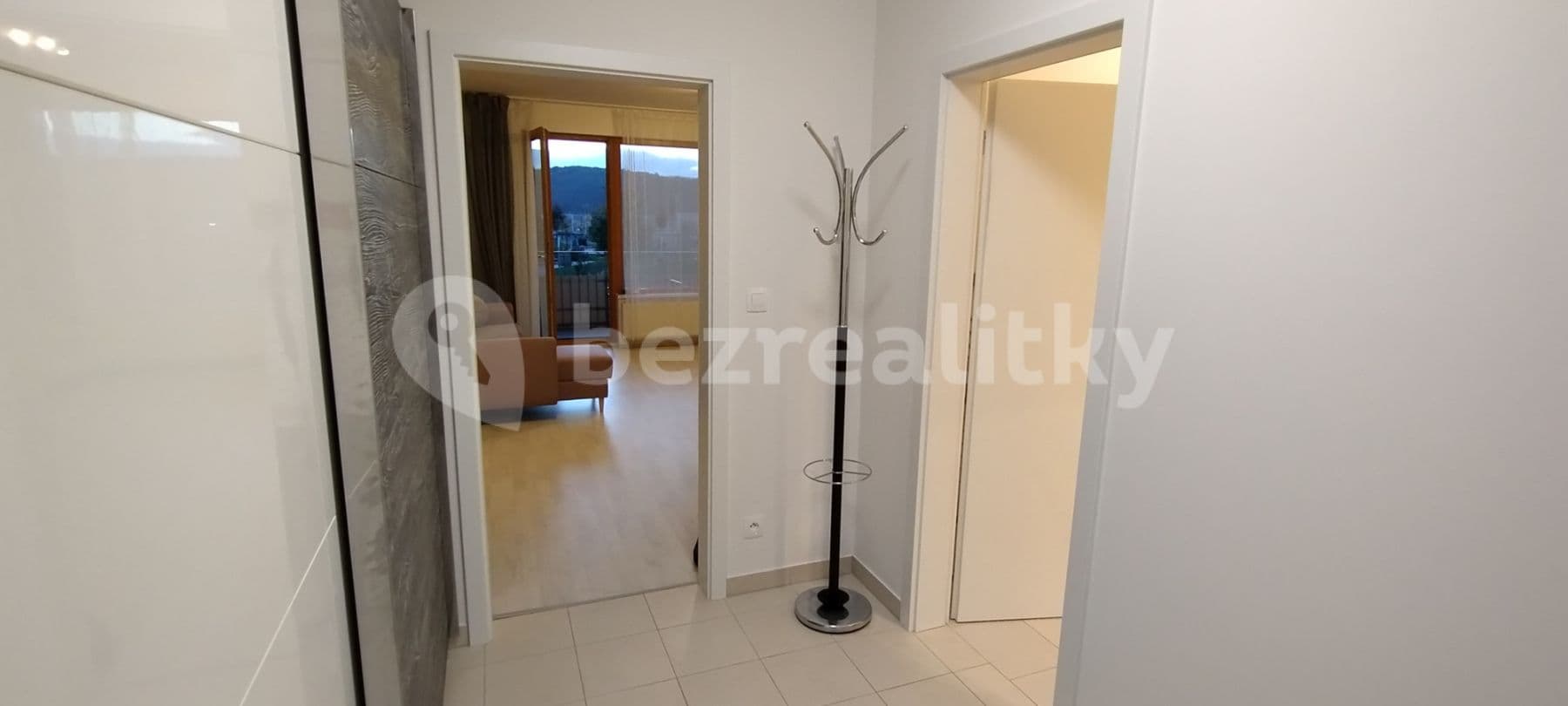 flat to rent, 60 m², Rorýsová, Prague, Prague