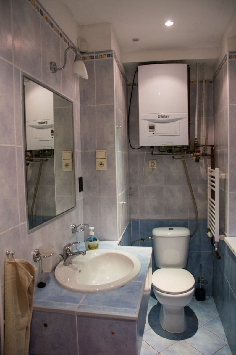 flat to rent, 50 m², Kúpeľná, Bratislava - mestská časť Staré Mesto, Bratislavský Region