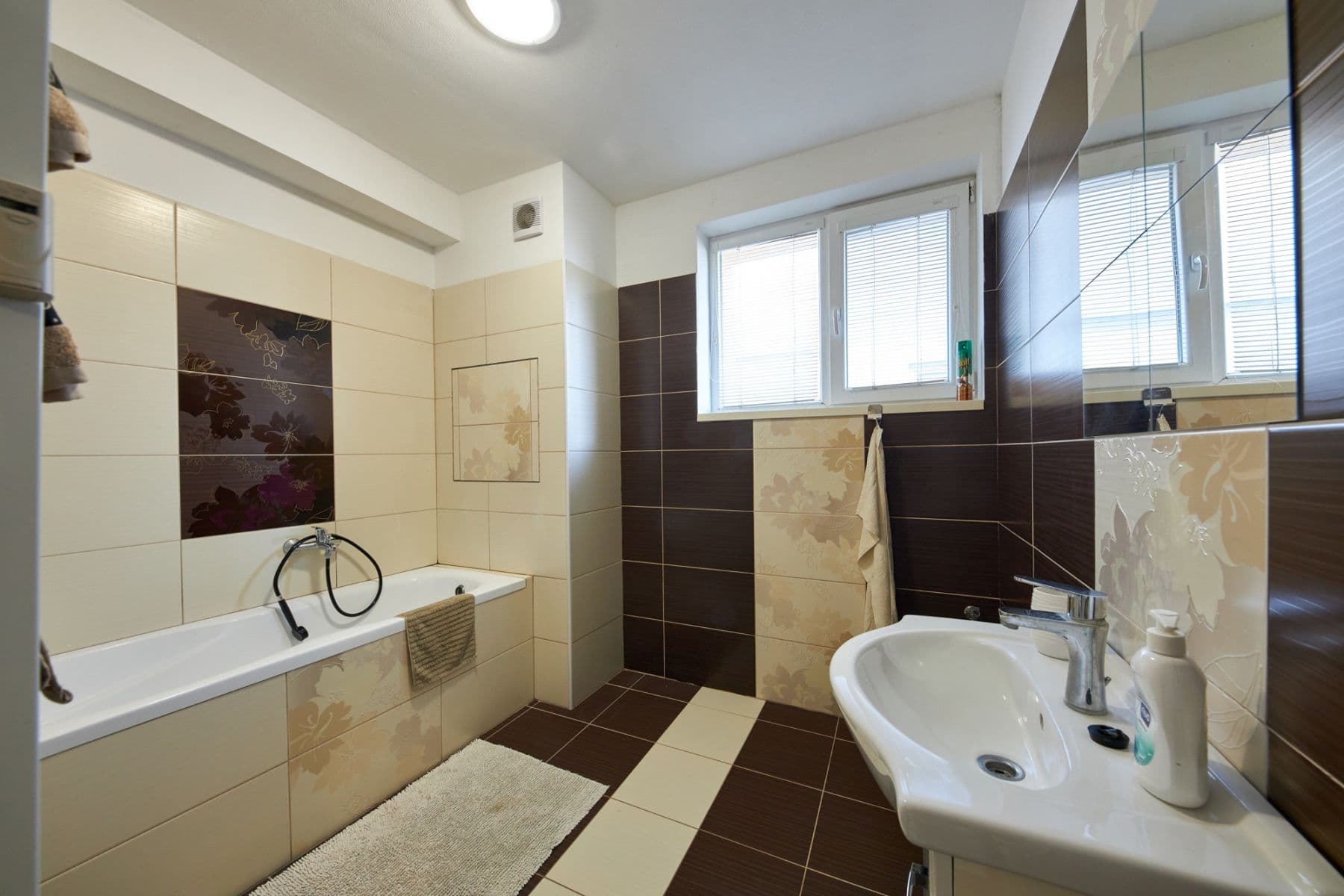 flat to rent, 58 m², Hradská, Vrakuňa, Bratislavský Region