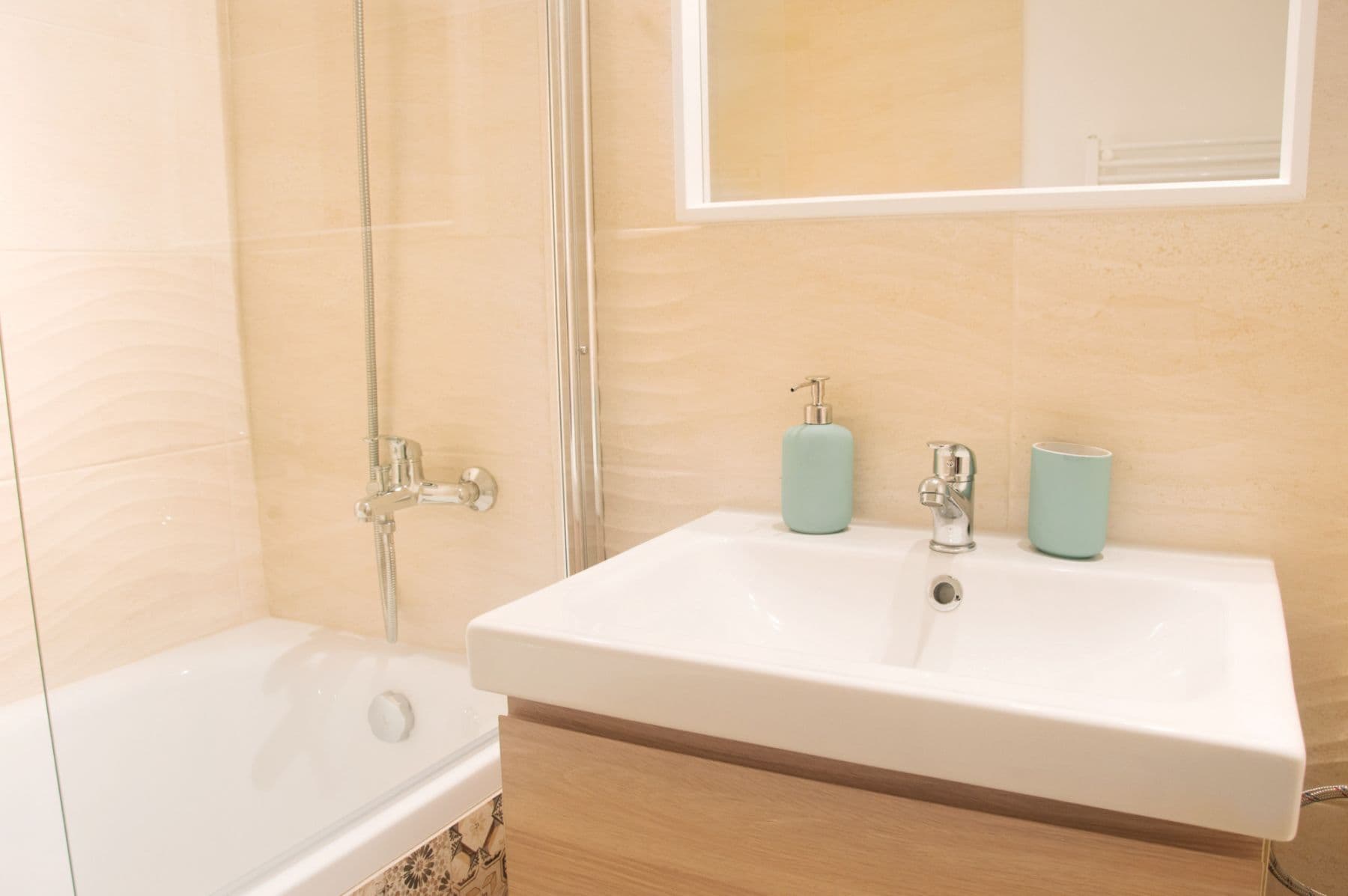 flat to rent, 50 m², Kúpeľná, Bratislava - mestská časť Staré Mesto, Bratislavský Region